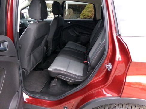 Used 2015 Ford Escape SE AWD/4WD image 16