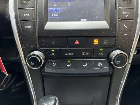 Used 2017 Toyota Camry SE FWD image 27