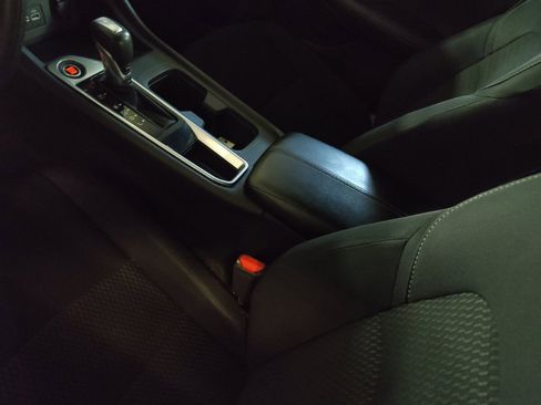 Used 2020 Nissan Sentra S FWD image 26