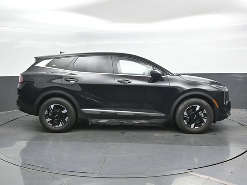 Used 2026 Kia Sportage LX AWD/4WD image 4