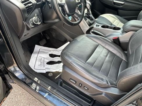 Used 2015 Ford Escape SE w/ Leather Comfort Package AWD/4WD image 10