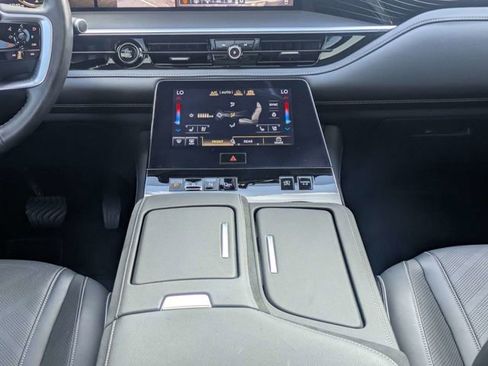 Used 2025 INFINITI QX80 Luxe RWD image 20