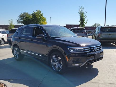 Used 2018 Volkswagen Tiguan SEL Premium AWD/4WD image 7
