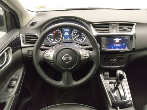 Used 2019 Nissan Sentra SL image 22