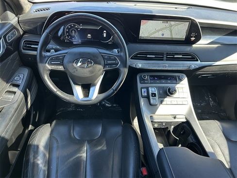 Used 2022 Hyundai Palisade Calligraphy image 17