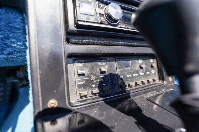 Used 1988 Chevrolet Corvette Convertible RWD image 33