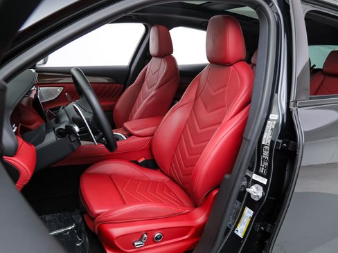 Certified 2023 Maserati Grecale Modena AWD/4WD image 16