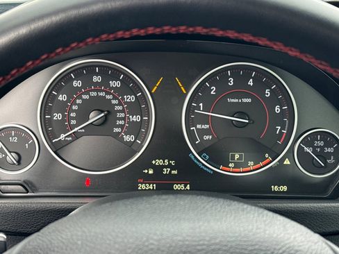 Used 2020 BMW 430i Coupe w/ Convenience Package image 19