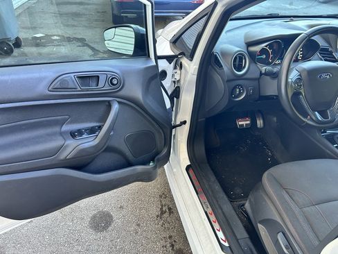 Used 2019 Ford Fiesta ST-Line w/ ST Line Cold Weather Package image 4