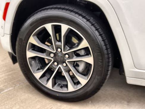 Used 2021 Jeep Grand Cherokee L Overland AWD/4WD image 9