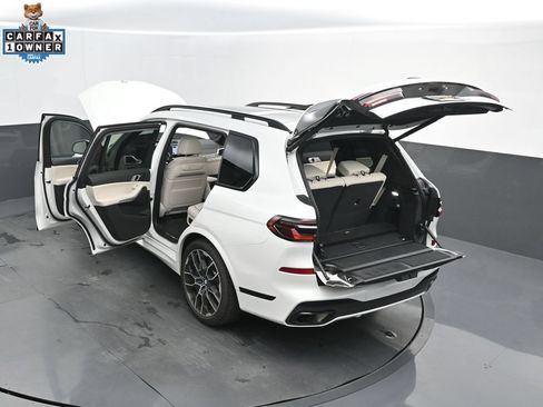 Certified 2025 BMW X7 xDrive40i w/ M Sport Package AWD/4WD image 60