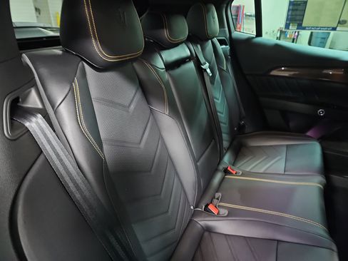 Used 2023 Maserati Grecale Modena image 12