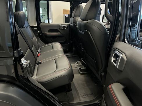 New 2026 Jeep Wrangler Unlimited Rubicon 392 image 18