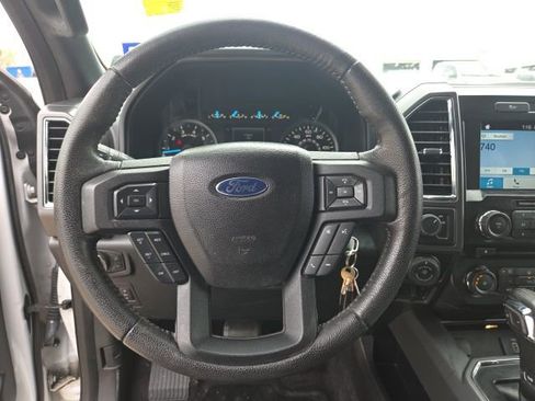 Used 2016 Ford F150 XLT w/ Equipment Group 302A Luxury image 9