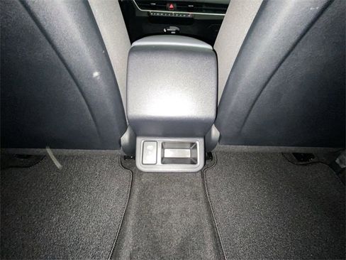 Used 2025 Kia K4 LX image 28