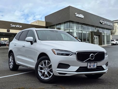Used 2020 Volvo XC60 T5 Momentum AWD/4WD image 1