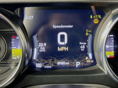 Used 2023 Jeep Wrangler Unlimited Sahara w/ Cold Weather Group AWD/4WD image 33