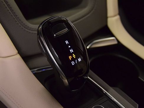 Used 2021 Cadillac XT5 Premium Luxury FWD image 29