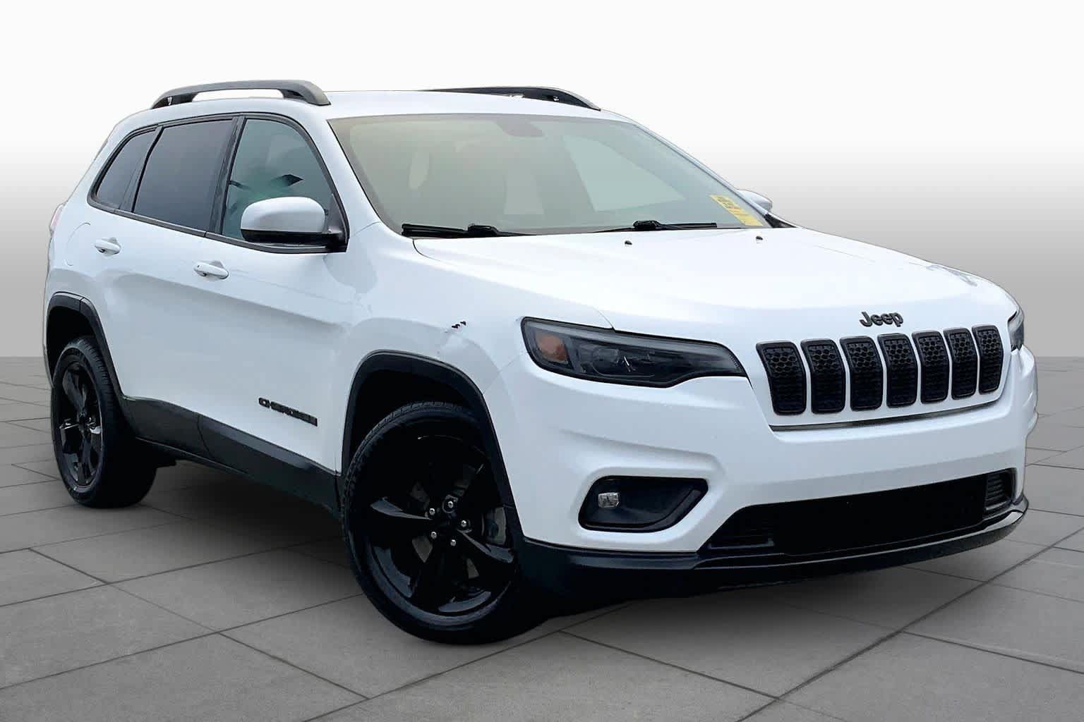 Used 2020 Jeep Cherokee Latitude Plus FWD image 3
