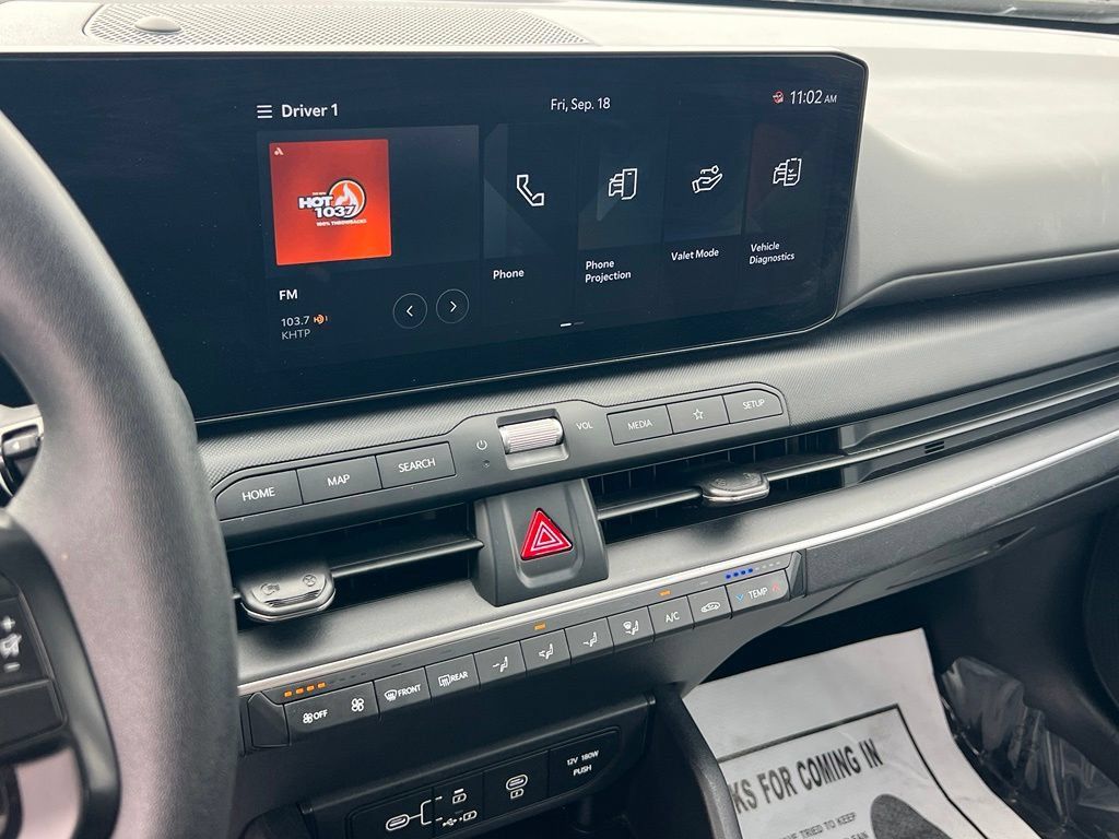 Certified 2025 Kia K4 FWD image 19