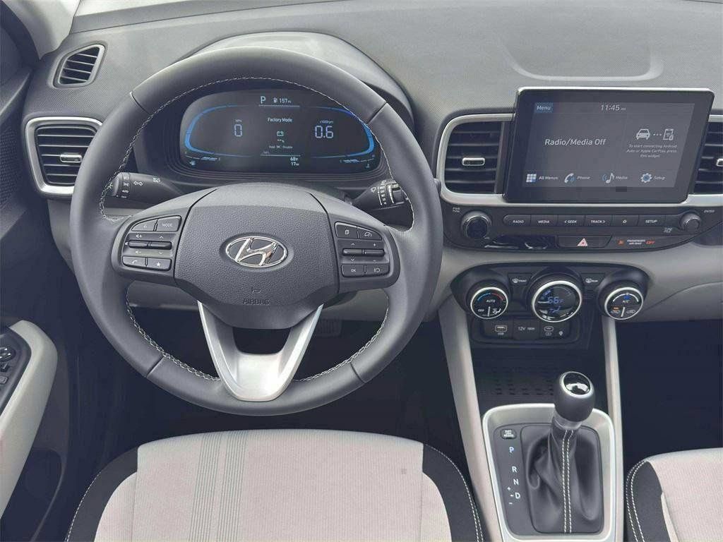 Certified 2026 Hyundai Venue SEL FWD image 17