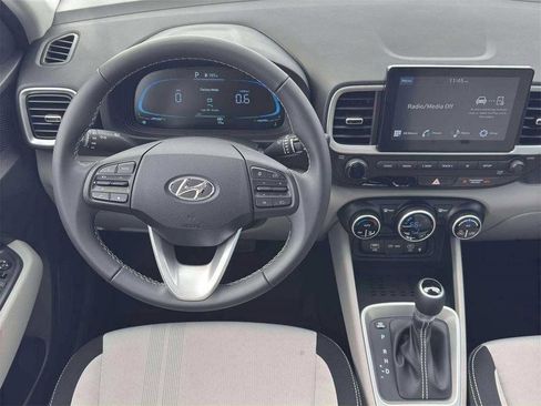 Certified 2026 Hyundai Venue SEL FWD image 17