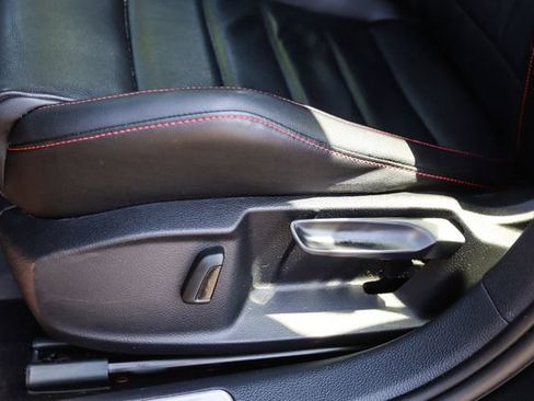 Used 2016 Volkswagen GTI SE image 44