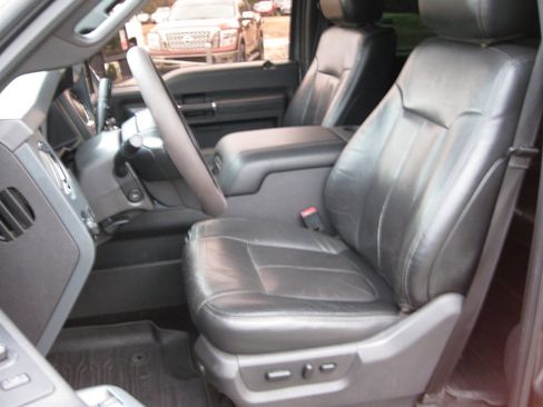 Used 2015 Ford F250 Lariat w/ Chrome Package image 13