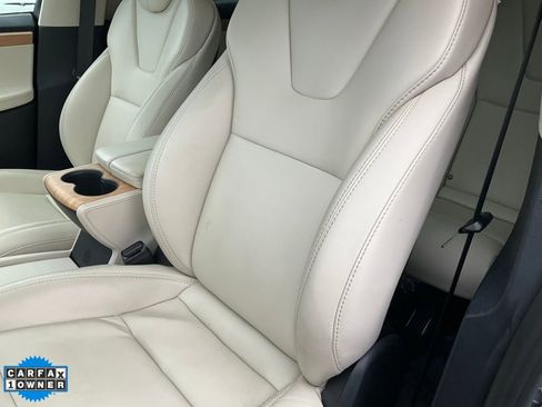 Used 2018 Tesla Model X 100D image 17