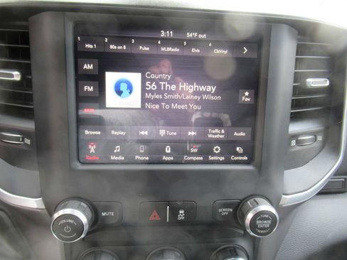 Used 2019 RAM 2500 Big Horn w/ Black Appearance Package image 35