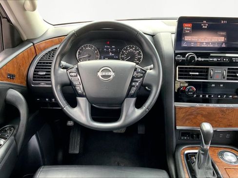 Used 2024 Nissan Armada SL w/ Captain's Chairs Package image 8
