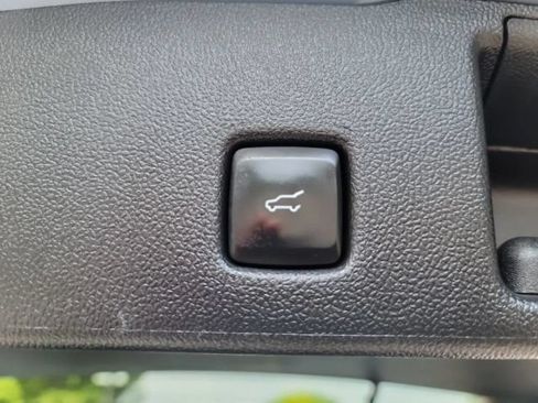 Used 2025 Ford Escape ST-Line Elite w/ Premium Technology Package AWD/4WD image 33