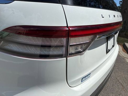 Used 2020 Lincoln Aviator Reserve w/ Elements Package Plus AWD/4WD image 13