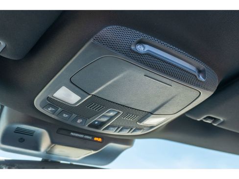 Used 2024 Ford Expedition Limited image 32