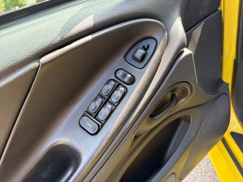 Used 2003 Ford Mustang GT RWD image 18