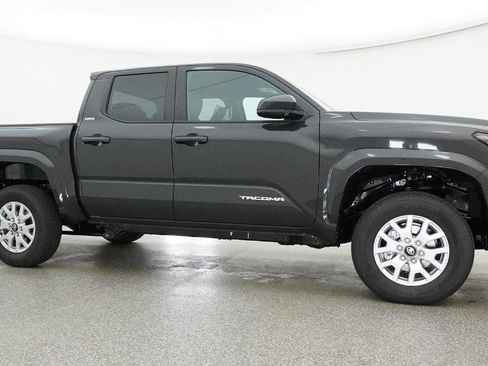 New 2026 Toyota Tacoma SR5 AWD/4WD image 16