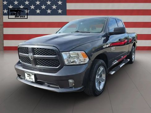 Used 2017 RAM 1500 Express w/ Express Value Package AWD/4WD image 1