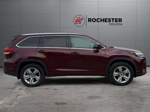 Certified 2018 Toyota Highlander Limited w/ Carpet Mat Package (TMS) AWD/4WD image 6