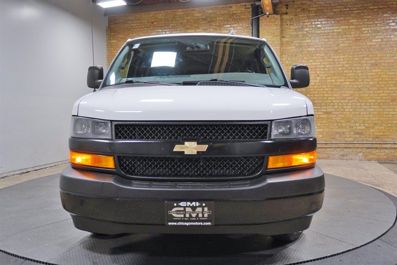 Used 2019 Chevrolet Express 3500 LS RWD image 4