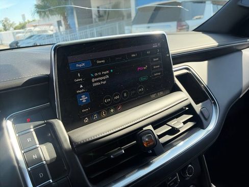 Used 2021 Chevrolet Tahoe LS RWD image 13