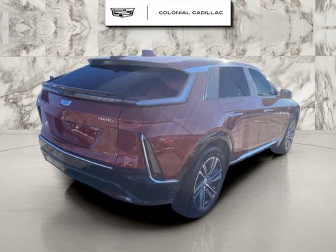 Certified 2024 Cadillac Lyriq Luxury image 9