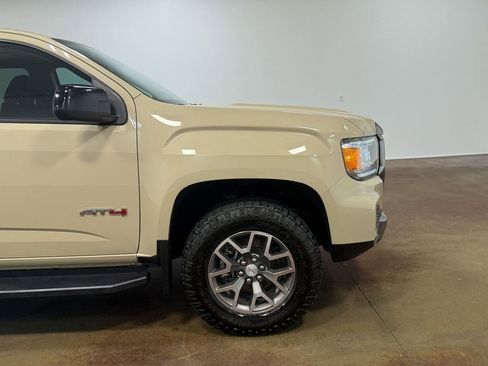 Used 2022 GMC Canyon AT4 image 31