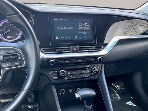 Used 2020 Kia Niro LXS image 9