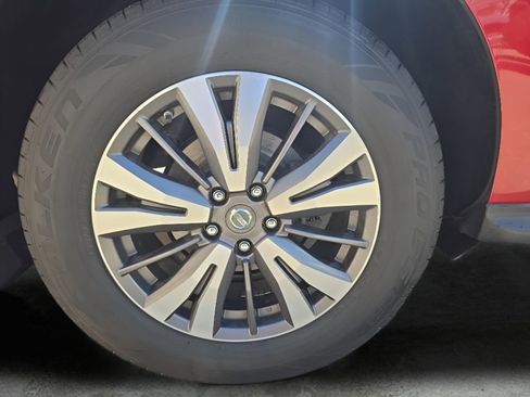 Used 2017 Nissan Pathfinder SL w/ SL Premium Package AWD/4WD image 40