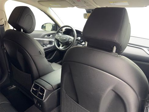 Used 2025 Genesis G70 2.5T image 41