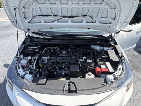 Used 2022 Toyota Corolla LE FWD image 36