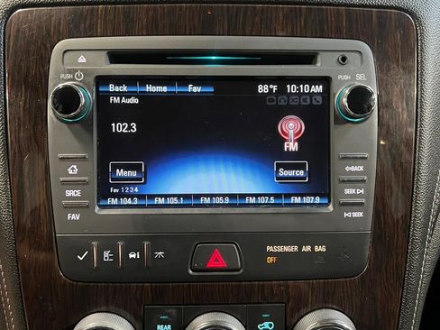 Used 2016 Chevrolet Traverse LT FWD image 11
