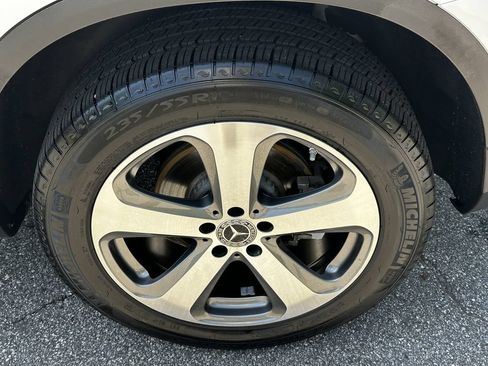 Certified 2022 Mercedes-Benz GLC 300 image 23
