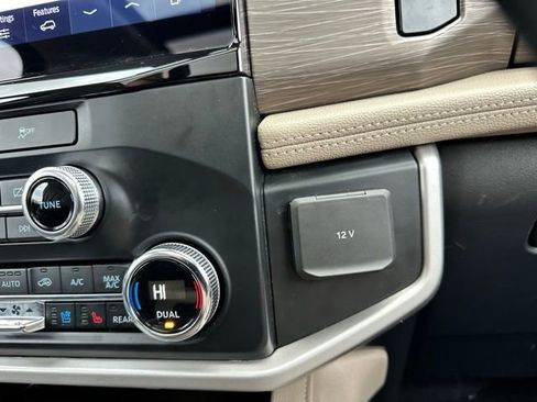 Certified 2022 Ford Expedition Limited image 21