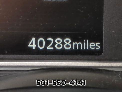 Used 2023 Nissan Versa SV FWD image 30